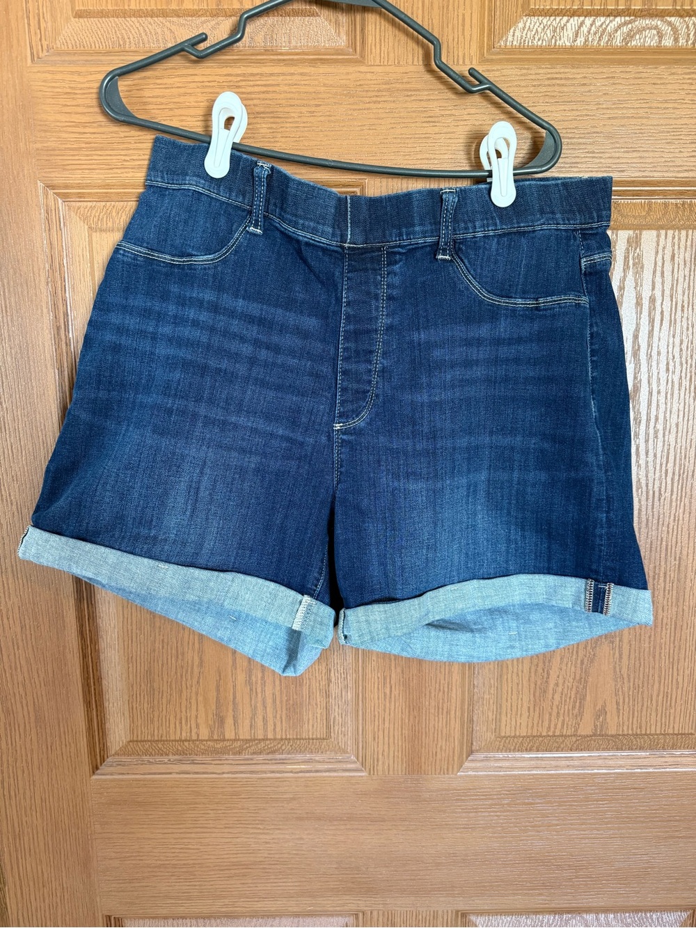 Judy Blue Dark Blue Cuffed Denim Shorts